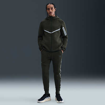 トップス NikeFleece Joggers Reflective Details Nike Tech Men's Fleece Joggers with Reflective Accents. Nike CA